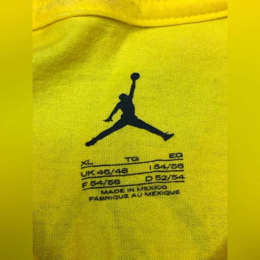 Vintage Nike Air Jordan‎ 25th Anniversary T-Shirt Yellow Black Men's Size XL